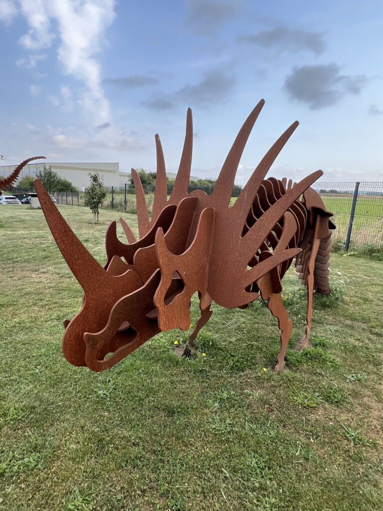 Dinosaure corten